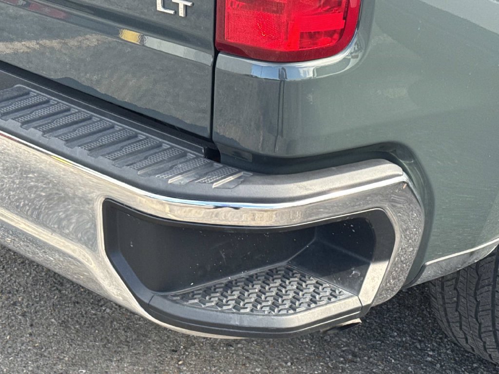 Used 2025 Chevrolet Silverado 1500 LT RWD image 14