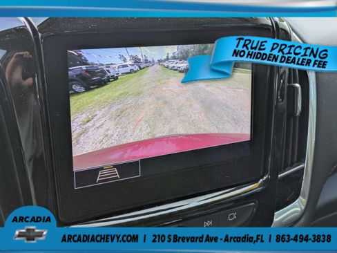 Used 2021 Chevrolet Traverse LT FWD image 20