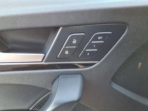 Used 2019 Audi Q5 2.0T Premium Plus w/ Premium Plus Package image 31
