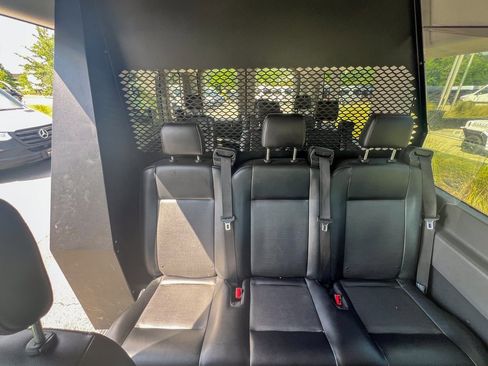 Used 2020 Ford Transit 350 XL image 26