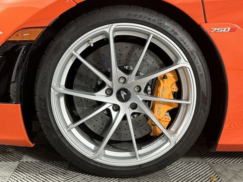 Used 2024 McLaren 750S image 10