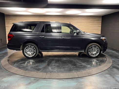 Used 2024 Ford Expedition Max Platinum AWD/4WD image 16