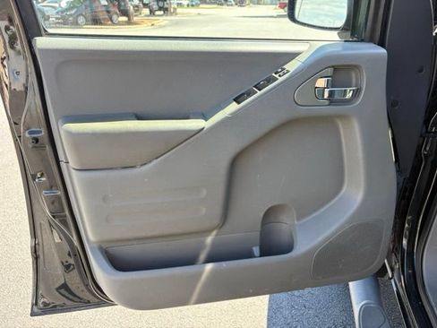 Used 2021 Nissan Frontier SV AWD/4WD image 26