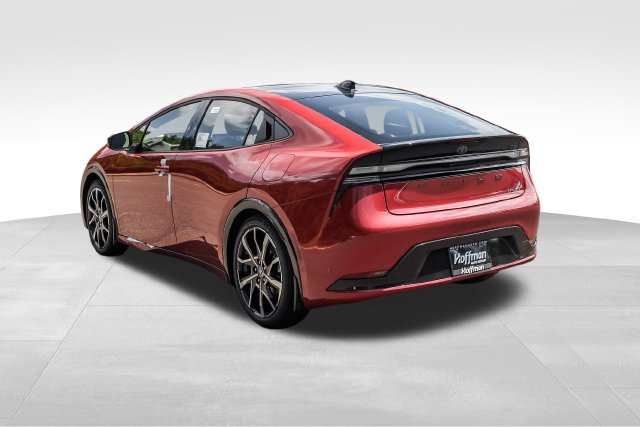 New 2026 Toyota Prius Plug-In Hybrid FWD image 5