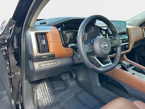 Used 2022 Nissan Pathfinder Platinum image 20