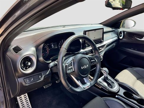 Used 2023 Kia Forte GT-Line image 9