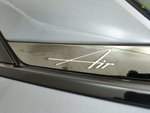 Used 2025 Lucid Air Pure RWD image 17