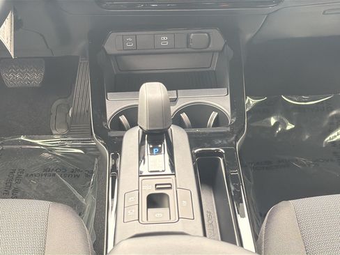 New 2027 Toyota Prius LE FWD image 23