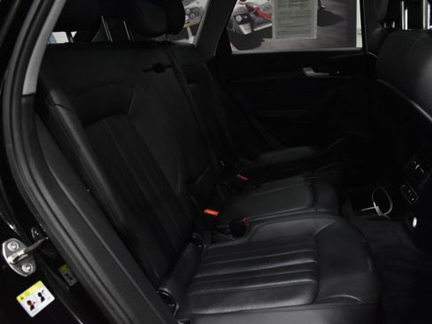 Used 2020 Audi Q5 e Premium Plus w/ Premium Plus Package image 30