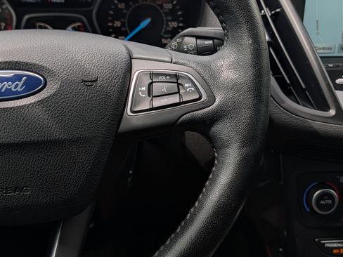 Used 2019 Ford Escape Titanium FWD image 27