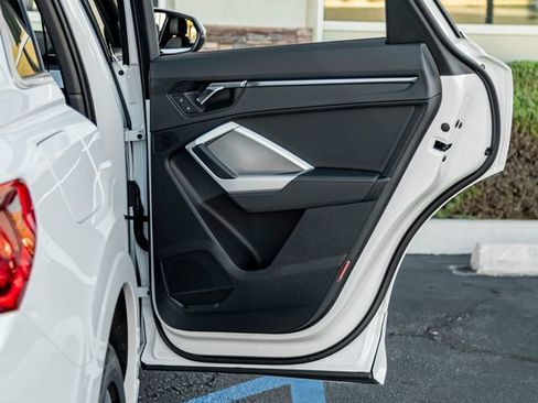 Used 2020 Audi Q3 2.0T Premium w/ Convenience Package image 26