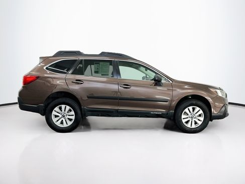 Used 2019 Subaru Outback 2.5i Premium AWD/4WD image 10