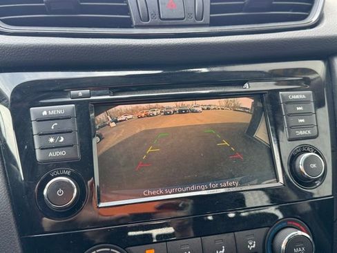 Used 2020 Nissan Rogue S AWD/4WD image 25