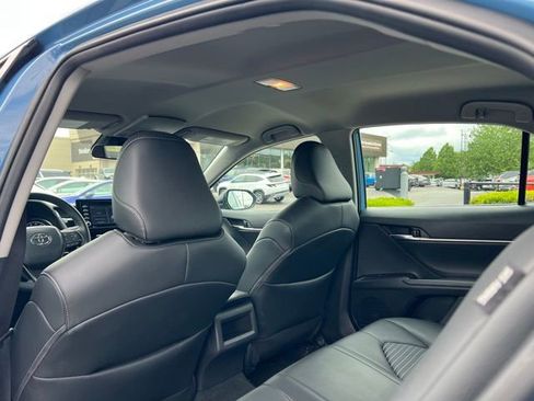 Used 2024 Toyota Camry SE w/ Cold Weather Package FWD image 11