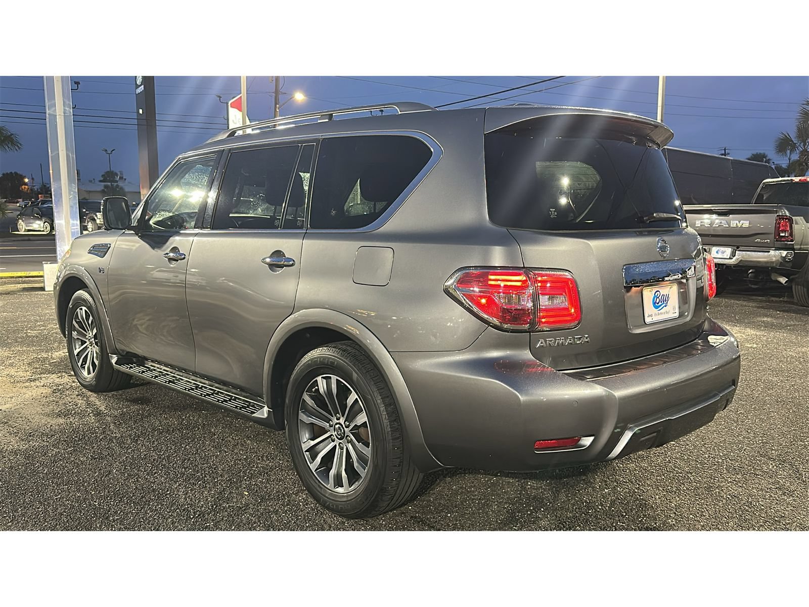 Used 2019 Nissan Armada SL w/ Premium Package RWD image 4