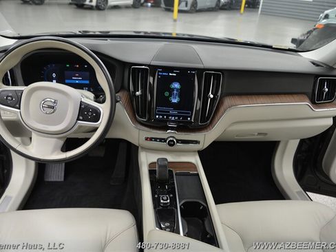 Used 2022 Volvo XC60 T8 Inscription Expression w/ Advanced Package image 16