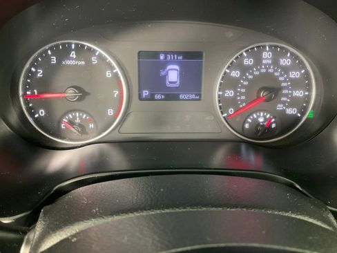 Certified 2021 Kia Seltos LX image 20