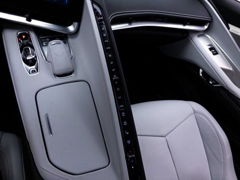Used 2024 Chevrolet Corvette Stingray Preferred Conv w/ Battery Protection Package RWD image 31