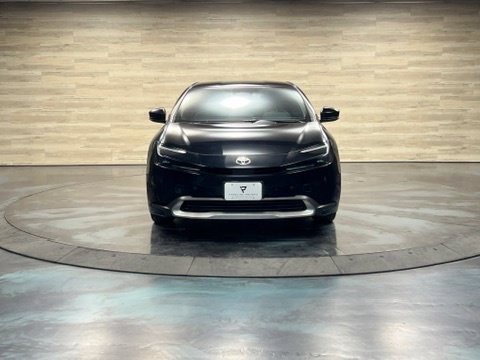 Used 2025 Toyota Prius Plug-In Hybrid FWD image 9