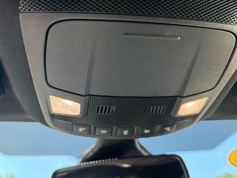 Used 2021 Ford Edge ST-Line AWD/4WD image 16
