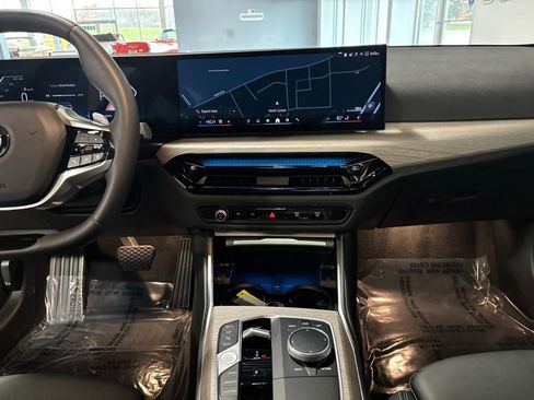 Used 2025 BMW 330i xDrive Sedan image 13