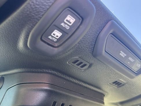 Used 2022 Jeep Wrangler Unlimited Sahara w/ LED Lighting Group AWD/4WD image 13