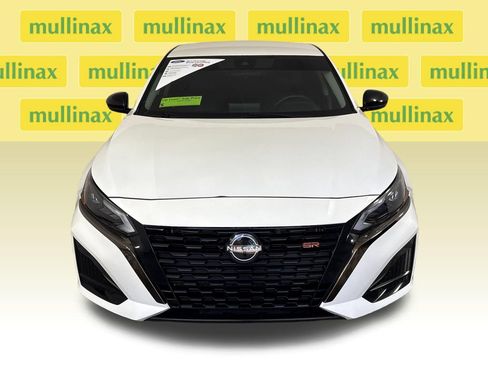 Used 2023 Nissan Altima 2.5 SR FWD image 15