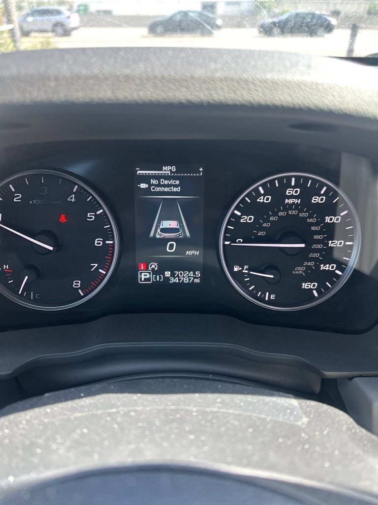 Used 2025 Subaru Crosstrek 2.5i Premium AWD/4WD image 9