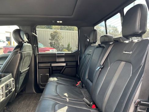 Used 2019 Ford F250 Platinum w/ Platinum Ultimate Package image 13