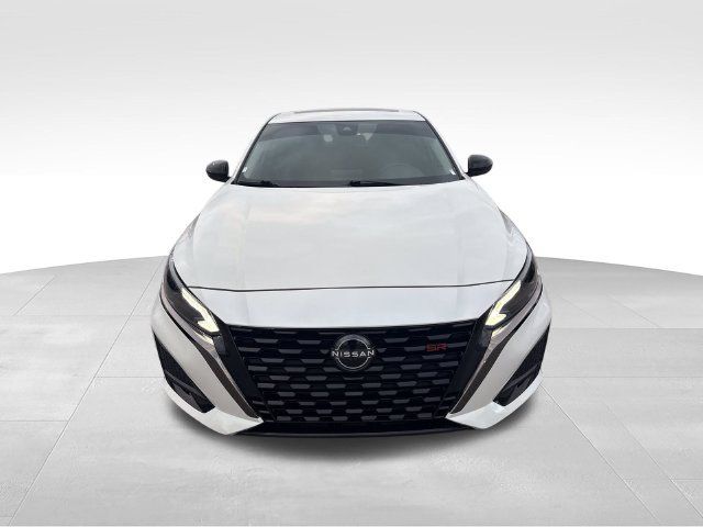 Certified 2023 Nissan Altima 2.5 SR AWD/4WD image 8