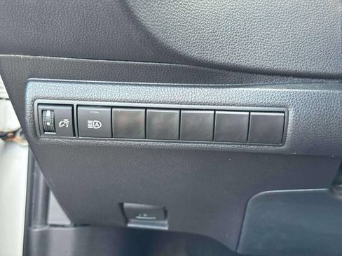 Used 2024 Toyota Corolla LE FWD image 21