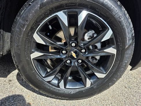 Used 2023 Chevrolet TrailBlazer LT w/ Convenience Package AWD/4WD image 7