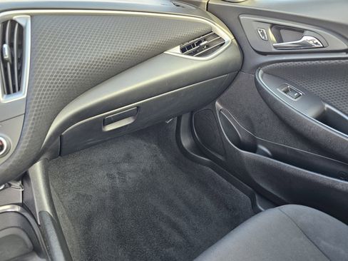 Used 2024 Chevrolet Malibu LT image 25