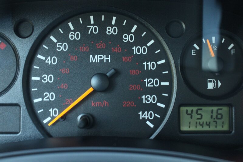 Used 2002 Ford Focus LX FWD image 7