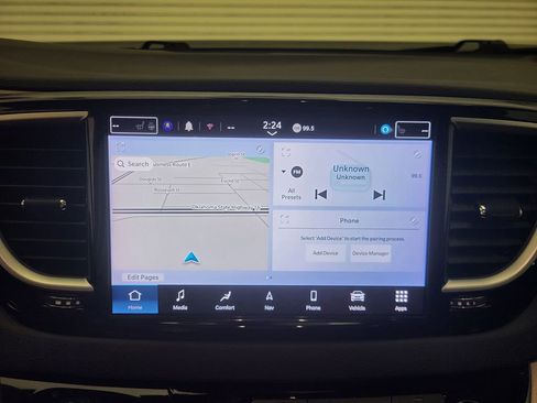 Used 2024 Chrysler Voyager LX FWD image 8