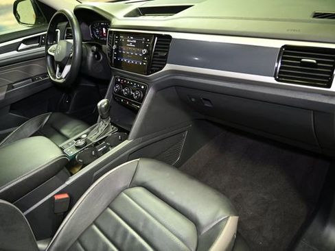 Used 2022 Volkswagen Atlas SEL Premium image 75