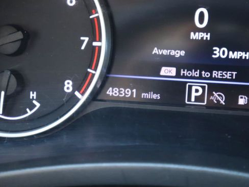 Used 2025 Nissan Sentra SR FWD image 10