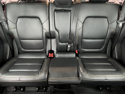 Used 2023 Ford Bronco Badlands image 16