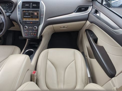 Used 2017 Lincoln MKC Premiere AWD/4WD image 16