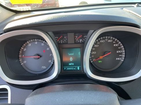 Used 2012 Chevrolet Equinox LS image 19