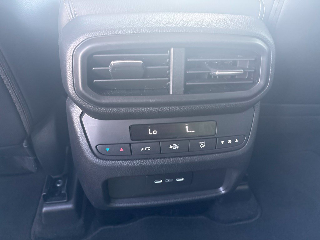 Used 2024 Honda Pilot EX-L image 19