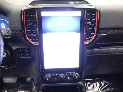 Certified 2025 Ford Ranger Raptor AWD/4WD image 38