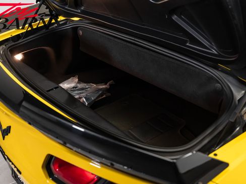 Used 2015 Chevrolet Corvette Z06 w/ 2LZ Preferred Equipment Group image 57