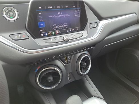 Used 2022 Chevrolet Blazer LT image 13
