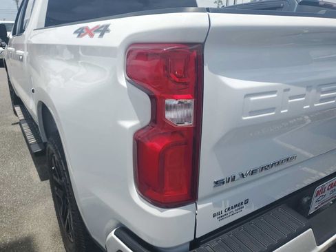 Used 2025 Chevrolet Silverado 1500 RST AWD/4WD image 19