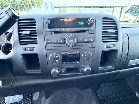 Used 2013 Chevrolet Silverado 1500 LT image 16