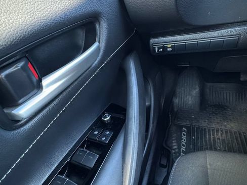 Used 2020 Toyota Corolla SE w/ SE Preferred Package FWD image 14