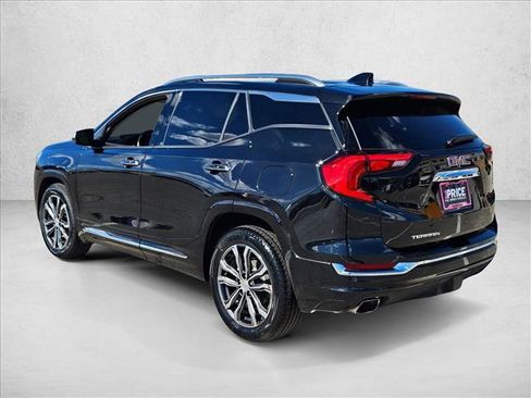 Used 2019 GMC Terrain Denali w/ Driver Alert Package II FWD image 8