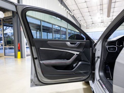 Used 2025 Audi RS 6 performance w/ Black Optic Package image 12