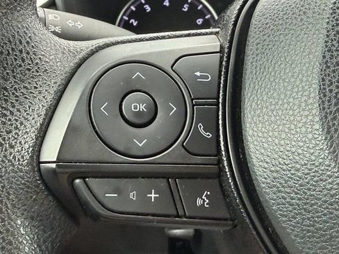 Used 2019 Toyota RAV4 LE AWD/4WD image 13